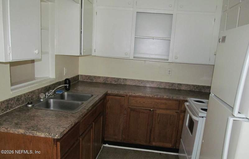 3 bedroom Single Family Residence at 2870 Lenox Avenue, Lackawanna, Jacksonville — photo 2