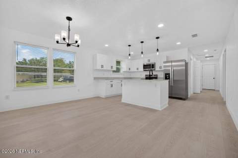 8365 Susie Street, Jacksonville FL - photo 7 of 26