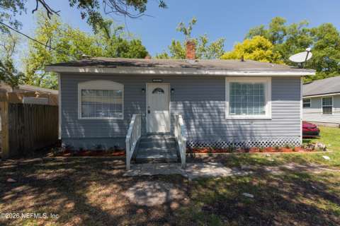 1431 W 33Rd Street, home for sale on W 33Rd Street
