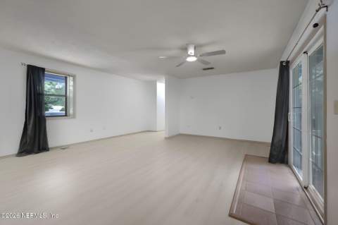 10157 Allene Road, Jacksonville FL - photo 10 of 49