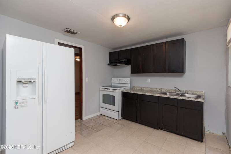3 bedroom Single Family Residence at 1598 W 33rd Street, Royal Terrace, Jacksonville — photo 2