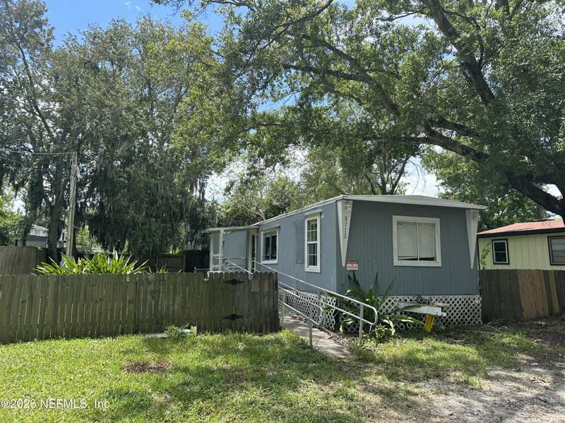 2 bedroom Manufactured Home at 8710 Cocoa Avenue, Oakwood Villa Ests, Jacksonville — photo 1