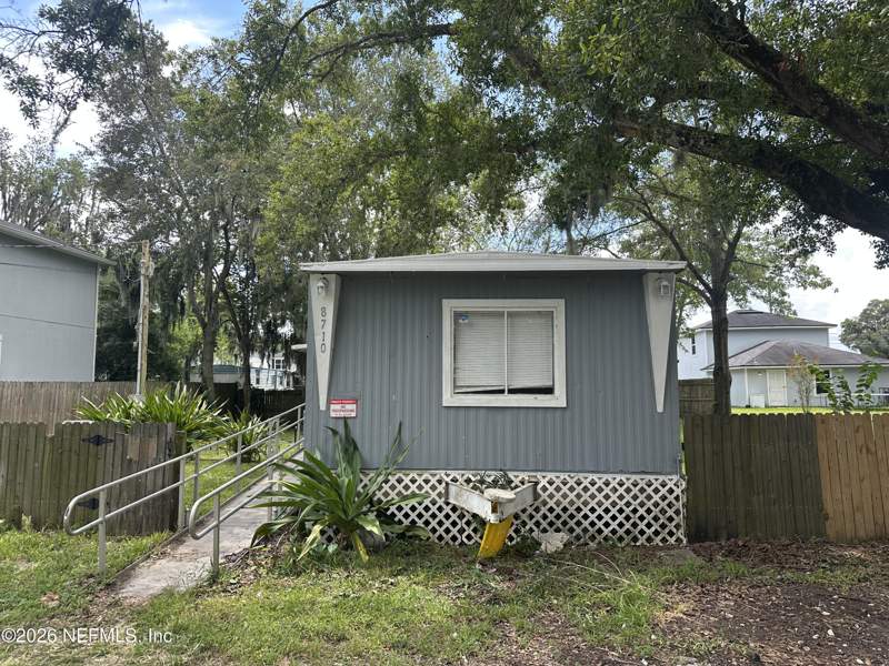 2 bedroom Manufactured Home at 8710 Cocoa Avenue, Oakwood Villa Ests, Jacksonville — photo 2