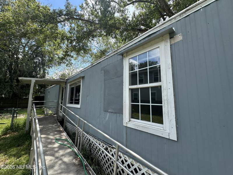 2 bedroom Manufactured Home at 8710 Cocoa Avenue, Oakwood Villa Ests, Jacksonville — photo 5