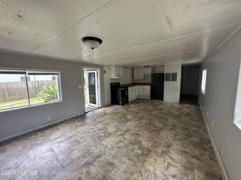 8710 Cocoa Avenue, Jacksonville FL - photo 7 of 15