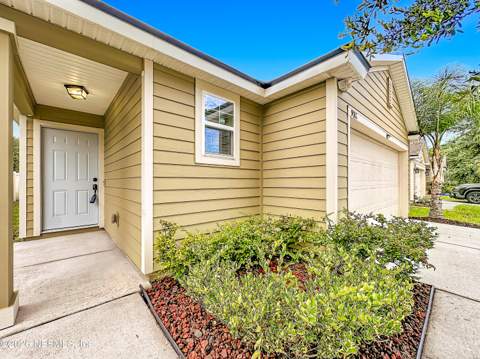 9018 Kipper Drive, Jacksonville FL - photo 6 of 41
