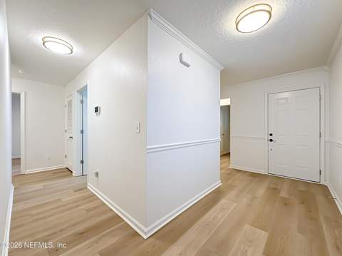 9018 Kipper Drive, Jacksonville FL - photo 9 of 41
