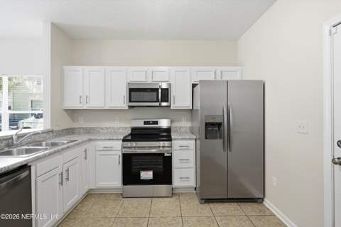 2152 Sessions Lane, Jacksonville FL - photo 16 of 32
