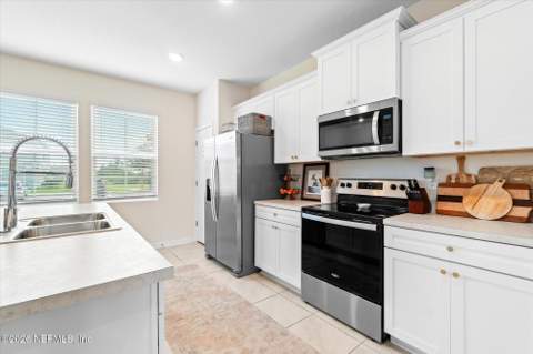 212 Whispering Brook Drive, St. Augustine FL - photo 6 of 34