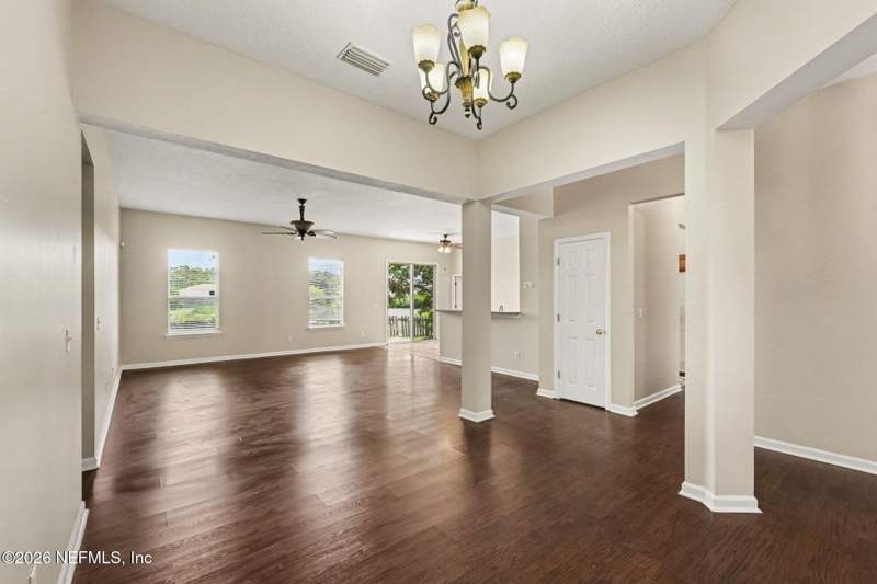 5 bedroom Single Family Residence at 9210 Hawks Point Drive, Chimney Lakes, Jacksonville — photo 5