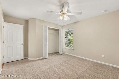 9210 Hawks Point Drive, Jacksonville FL - photo 20 of 35