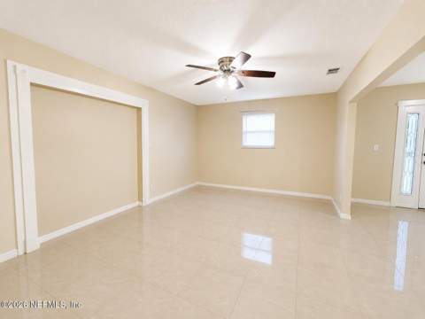 2449 Lane Avenue, Jacksonville FL - photo 6 of 20