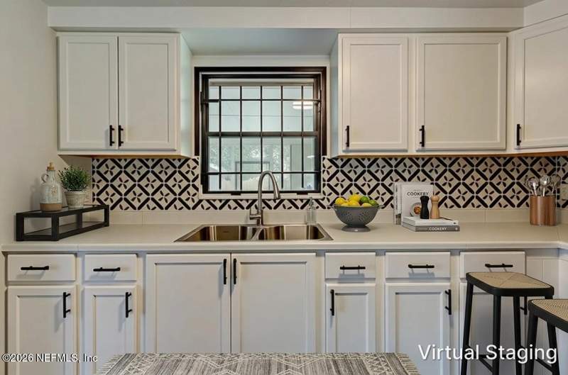 3 bedroom Single Family Residence at 7563 John F Kennedy Drive, Washington Lake Est, Jacksonville — photo 5