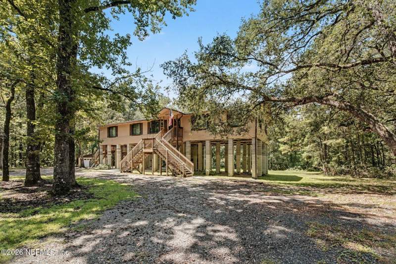 3 bedroom Single Family Residence at 4059 Inglewood Drive, Metes & Bounds, Middleburg — photo 2