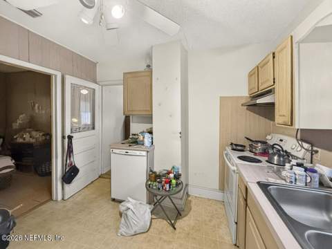 137 Blanco Street, St. Augustine FL - photo 9 of 59
