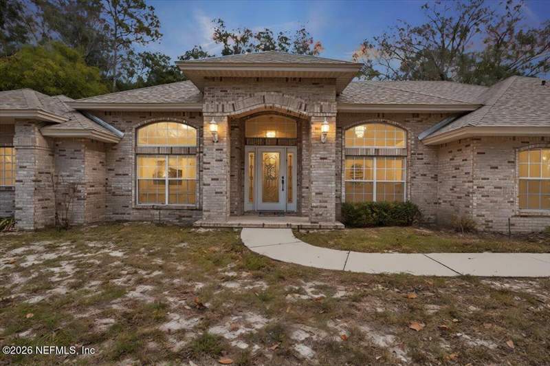 4 bedroom Single Family Residence at 1285 Hatcher Road, Metes & Bounds, Middleburg — photo 3