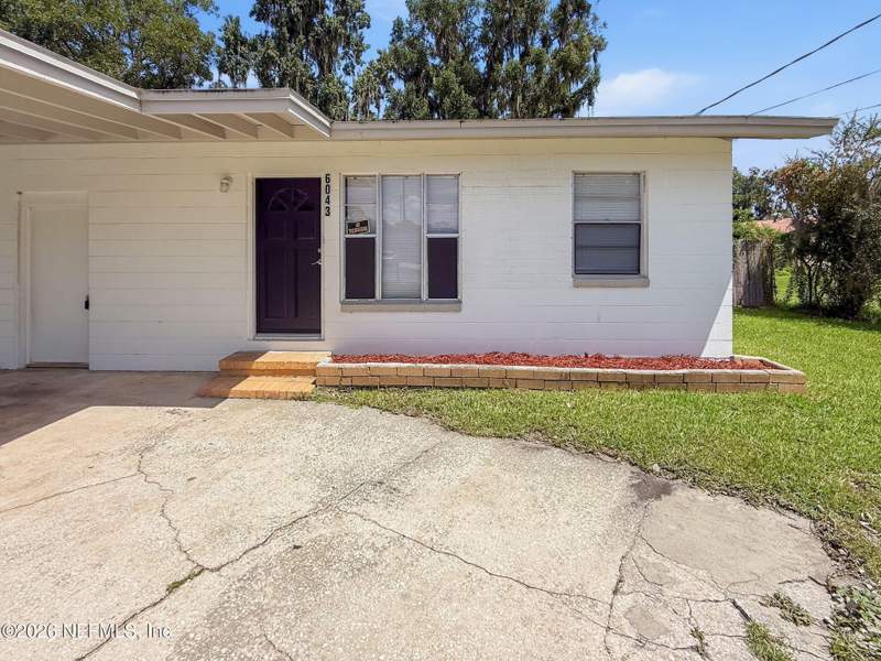 3 bedroom Single Family Residence at 6043 Malcone Lane, Jax Heights, Jacksonville — photo 4