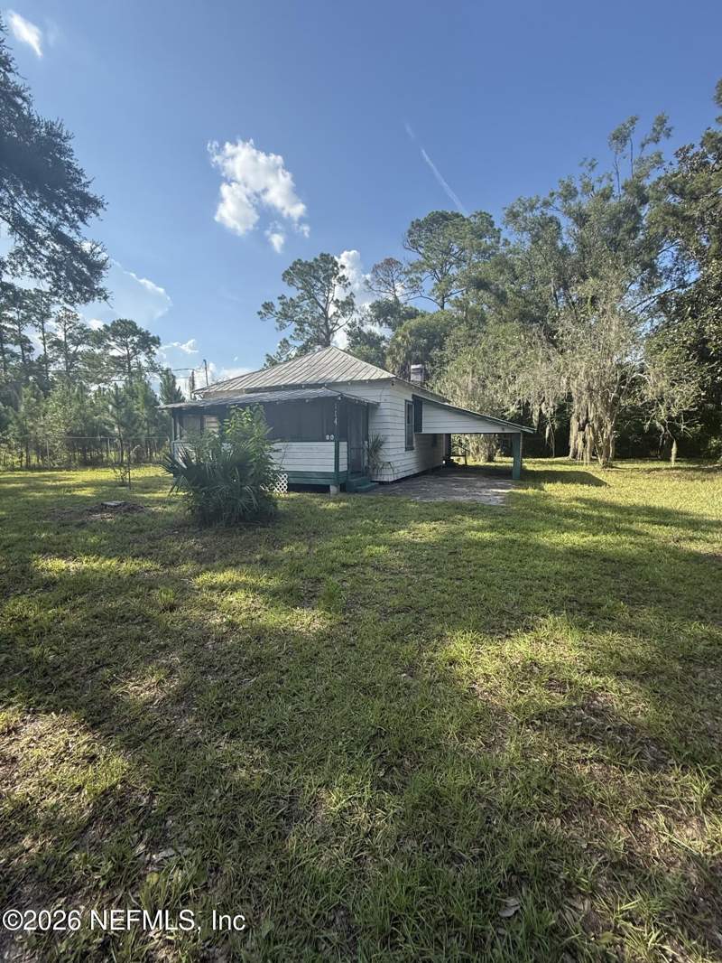 2 bedroom Single Family Residence at 114 E Hicks Street, Glisson Wells, Palatka — photo 2