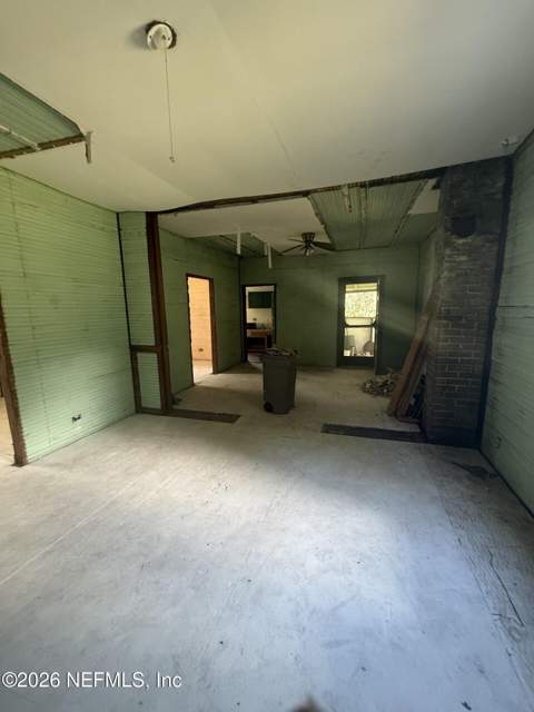 114 E Hicks Street, Palatka FL - photo 10 of 17