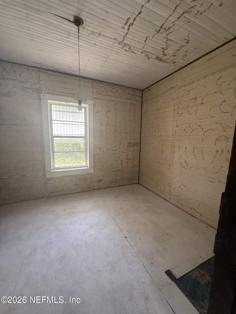 114 E Hicks Street, Palatka FL - photo 12 of 17