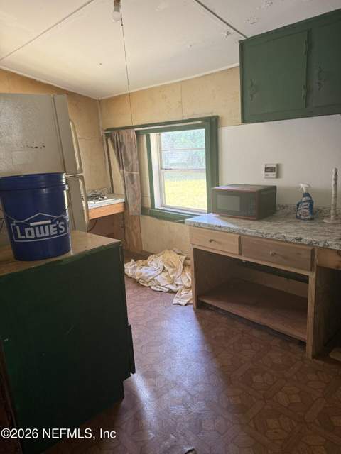 114 E Hicks Street, Palatka FL - photo 15 of 17