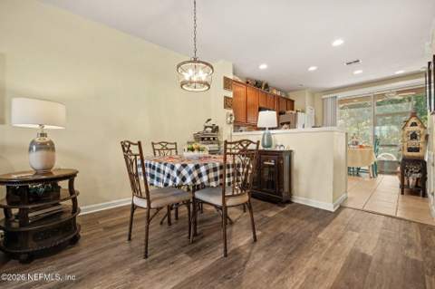 6545 Arching Branch Circle, Jacksonville FL - photo 10 of 17