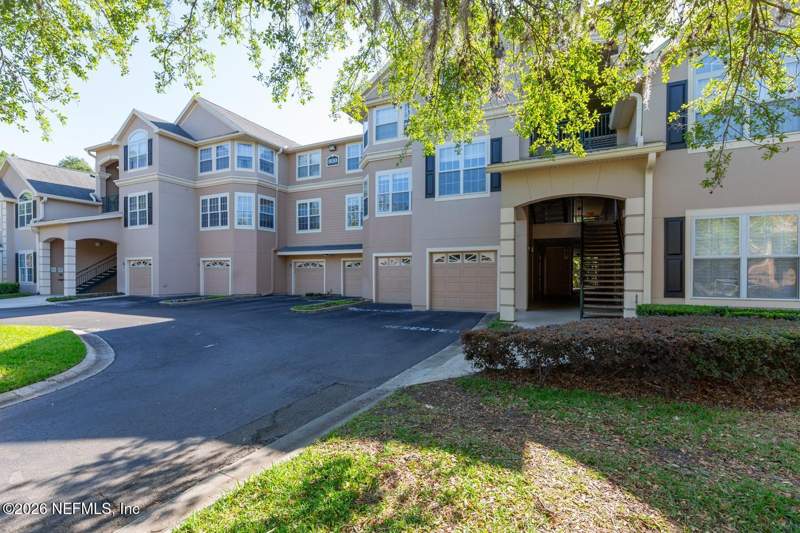 1 bedroom Condominium at 13810 Sutton Park Drive #835, The Grand Reserve, Jacksonville — photo 3