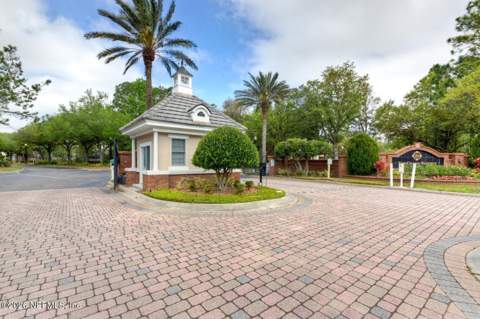13810 Sutton Park Drive #835, Jacksonville FL - photo 20 of 25