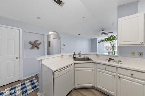 13810 Sutton Park Drive #835, Jacksonville FL - photo 6 of 25
