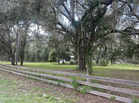 101 W Strickland Road, Interlachen FL - photo 7 of 40