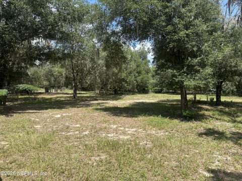 101 W Strickland Road, Interlachen FL - photo 8 of 40