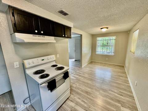 3311 Nancy Street, Jacksonville FL - photo 6 of 17
