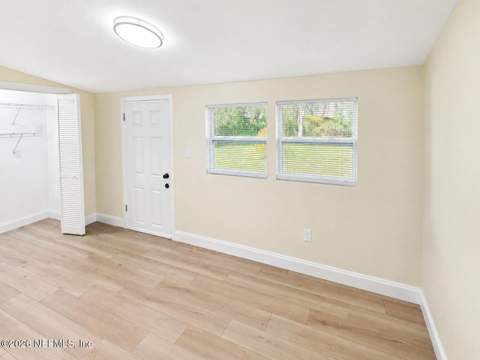 942 Saranac Street, Jacksonville FL - photo 7 of 16