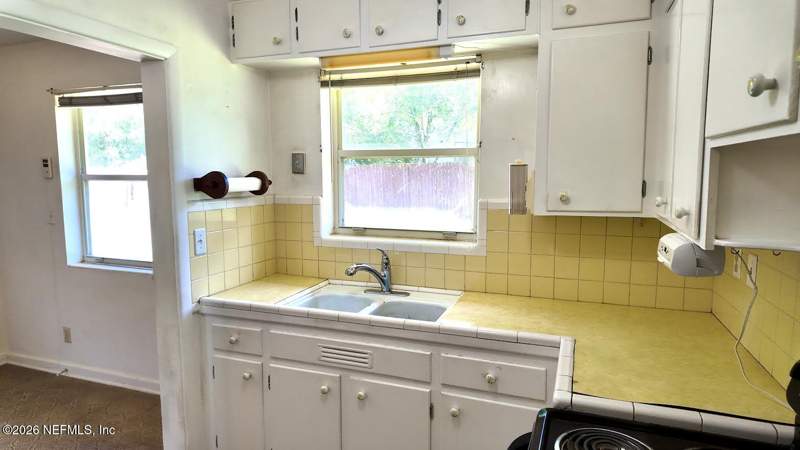 3 bedroom Single Family Residence at 7109 Hallock Street, Tidewater Acres, Jacksonville — photo 3