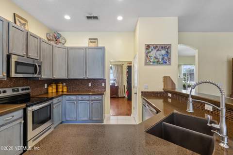 1909 Tuscan Oaks Court, Fleming Island FL - photo 14 of 76