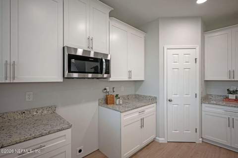13775 Coral Drive, Jacksonville FL - photo 17 of 42
