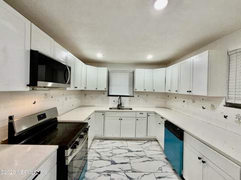 1929 W 10th Street, Jacksonville FL - photo 7 of 31