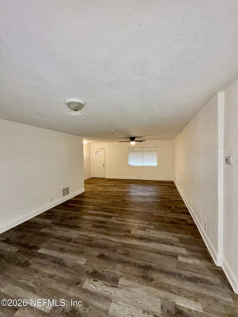 4 bedroom Single Family Residence at 1929 W 10TH Street, Lincoln Place, Jacksonville — photo 3