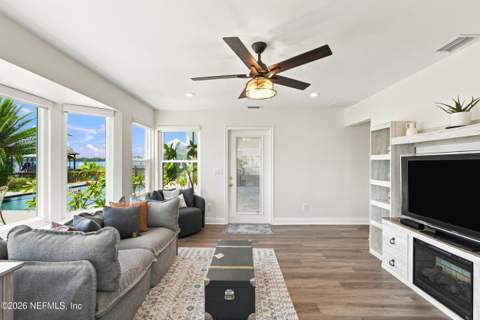5392 Heckscher Drive, Jacksonville FL - photo 24 of 93