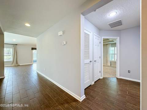 15971 Hutton Lane, Jacksonville FL - photo 6 of 42