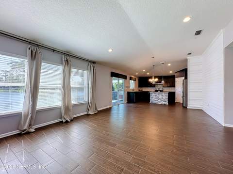 15971 Hutton Lane, Jacksonville FL - photo 9 of 42