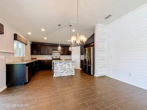 15971 Hutton Lane, Jacksonville FL - photo 11 of 42