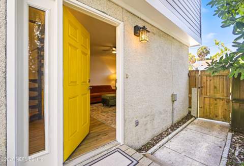 109 Pine Street, Atlantic Beach FL - photo 7 of 61