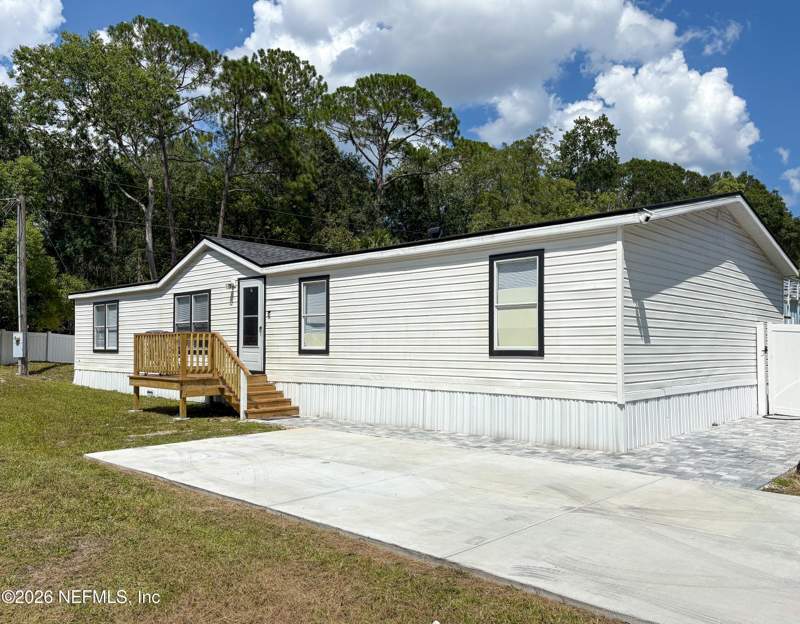 4 bedroom Manufactured Home at 1108 W King Street, Afro American, St. Augustine — photo 2