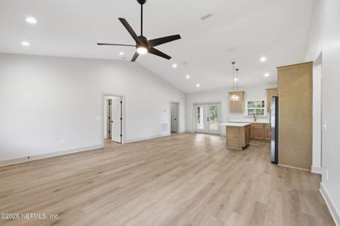114 W Camelot Drive, Palatka FL - photo 8 of 36