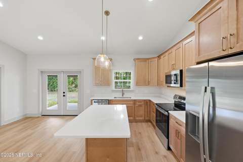 114 W Camelot Drive, Palatka FL - photo 13 of 36