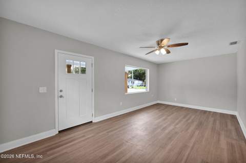 2550 Wilcox Court, Jacksonville FL - photo 8 of 41