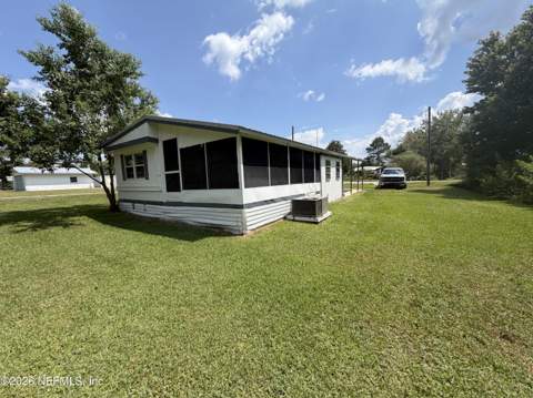 110 Peninsular Drive, Crescent City FL - photo 17 of 21