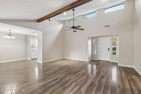 4446 Tyne Court, Jacksonville FL - photo 6 of 44