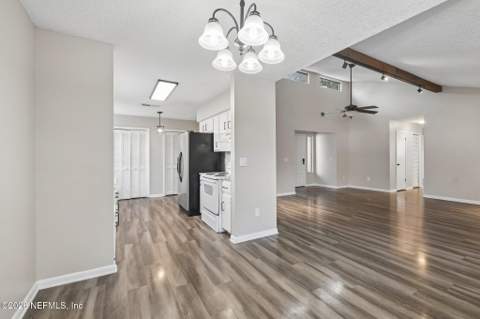 4446 Tyne Court, Jacksonville FL - photo 14 of 44